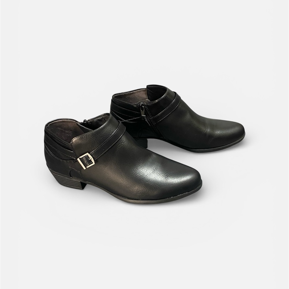 NWT LIFE STRIDE  ALEXANDER ANKLE BOOTIE